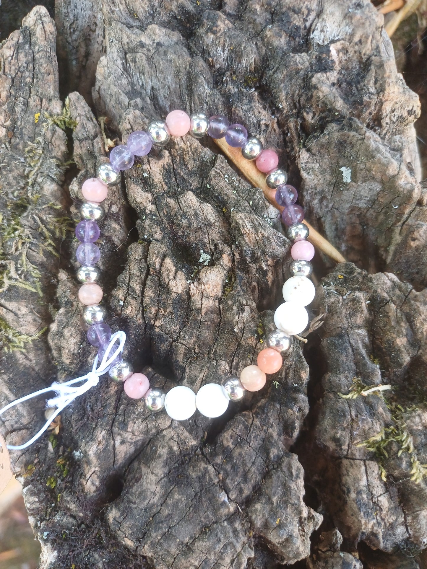 Bracelet : améthyste - rhodochrosite - howlite