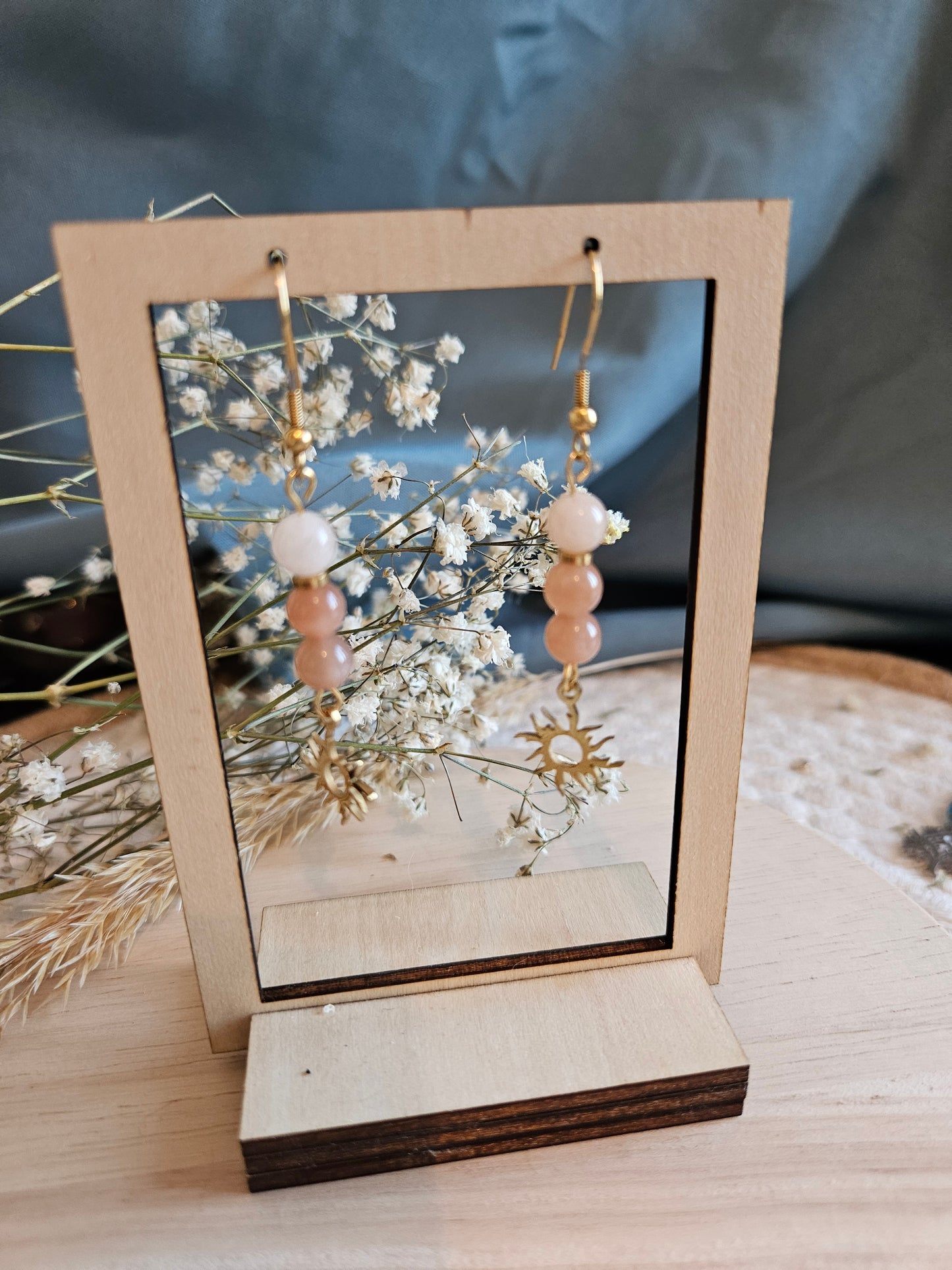Boucles d’oreilles Pierre de Soleil & Morganite – Rayonnement & douceur