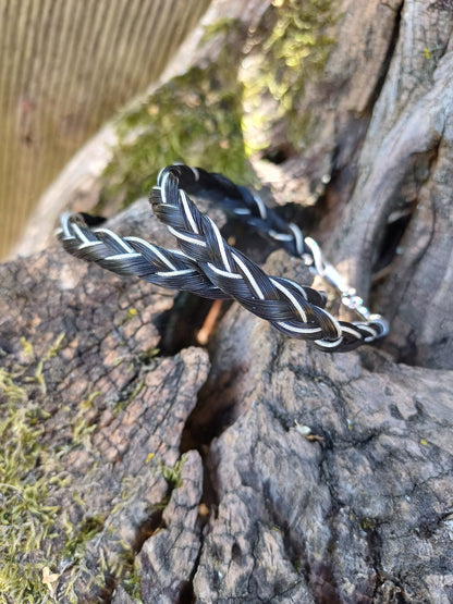 🐎 Bracelet personnalisé en crin de ton cheval – Bijou d’âme et lien éternel